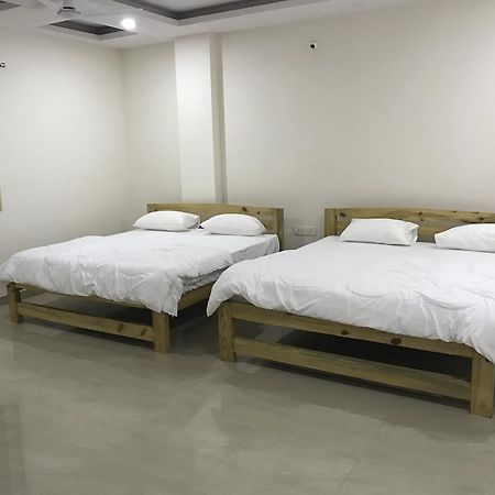 Avigna Lokesh Hotel Chik Banavar Exterior photo