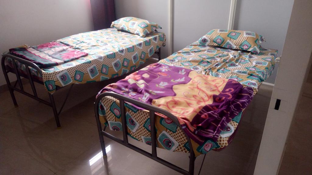 Avigna Lokesh Hotel Chik Banavar Exterior photo